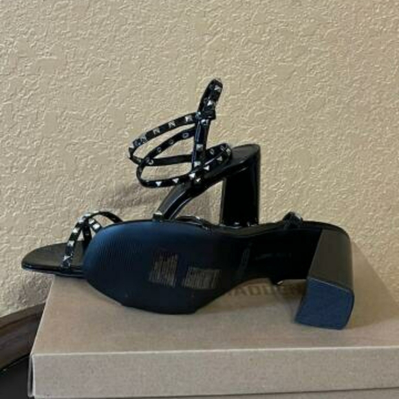 New Authentic Steve Madden Stazie Sandals Patent - Picture 4 of 4